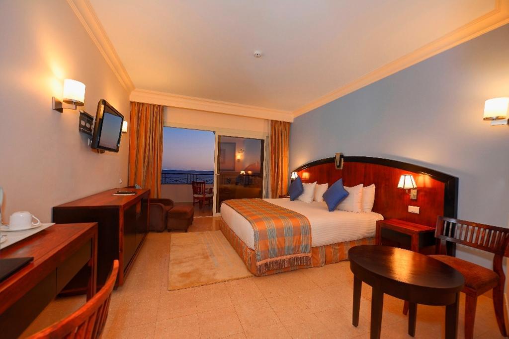 Deluxe Triple Room Sea View