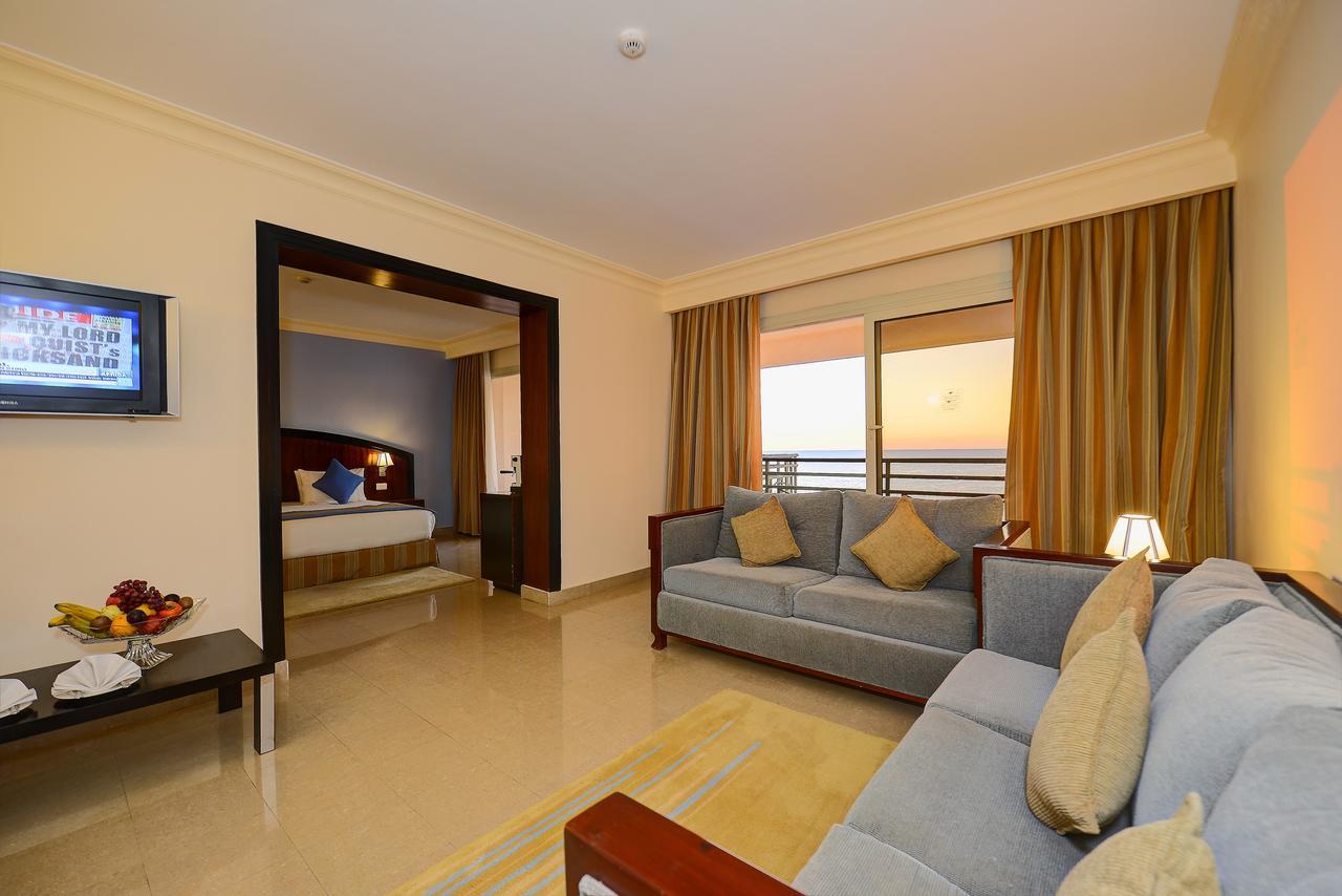 Executive Suite,519137460:JPEG