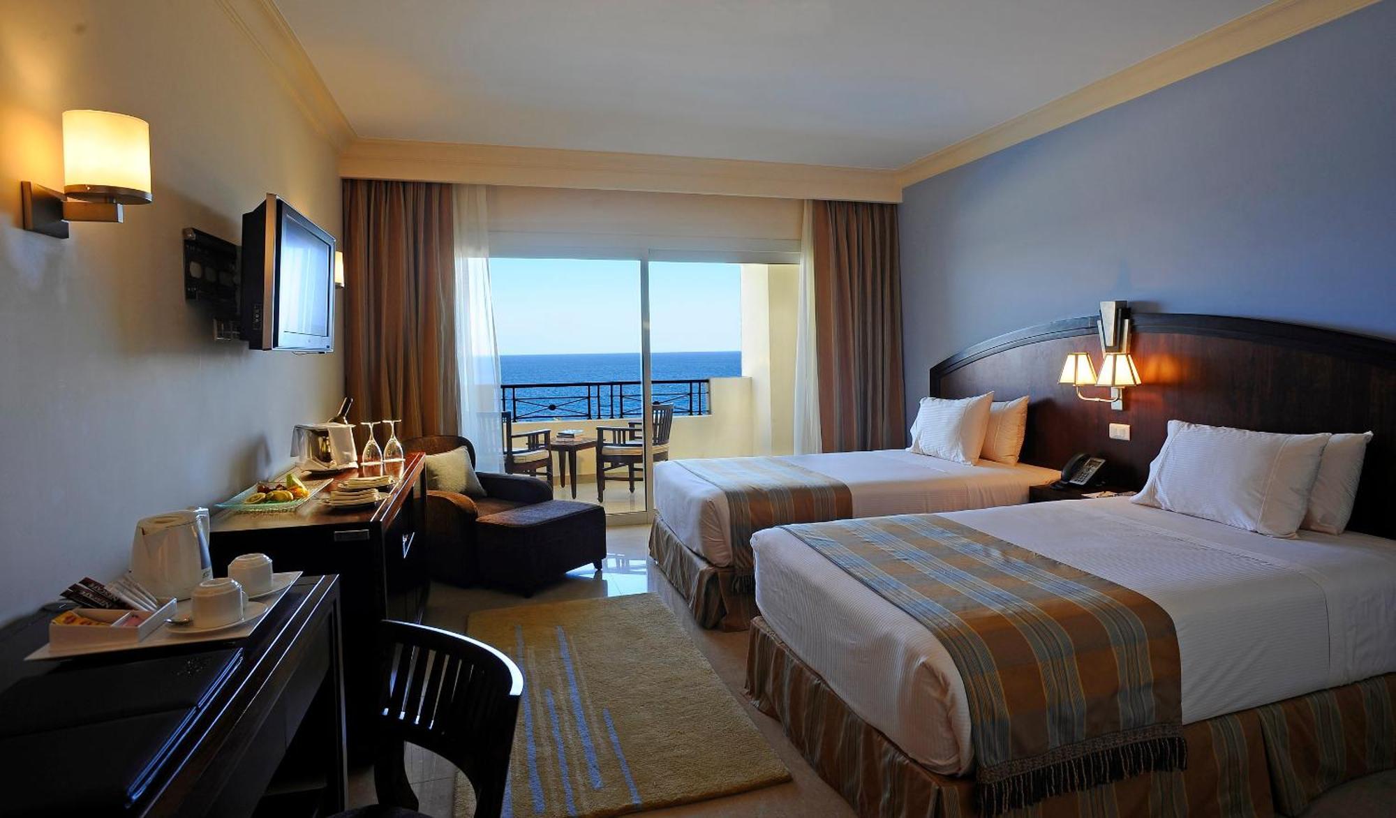 Deluxe Triple Room Sea View